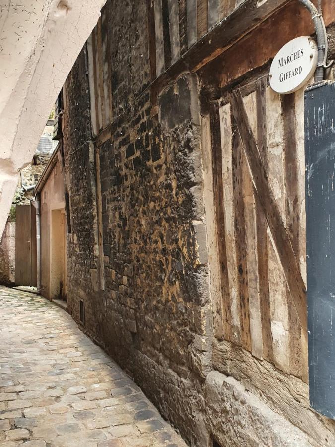 L Haute Du Gouverneur Онфльор Екстериор снимка